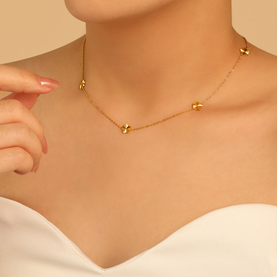 Special-interest Design Small Flowers Clavicle Chain