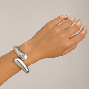 Women's Exaggerated Large Water Drop Metal Glossy Surface Mirror Open-ended Bracelet