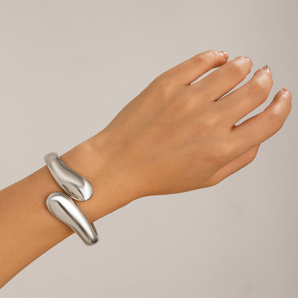 Women's Exaggerated Large Water Drop Metal Glossy Surface Mirror Open-ended Bracelet