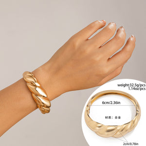 Women's Exaggerated Large Water Drop Metal Glossy Surface Mirror Open-ended Bracelet