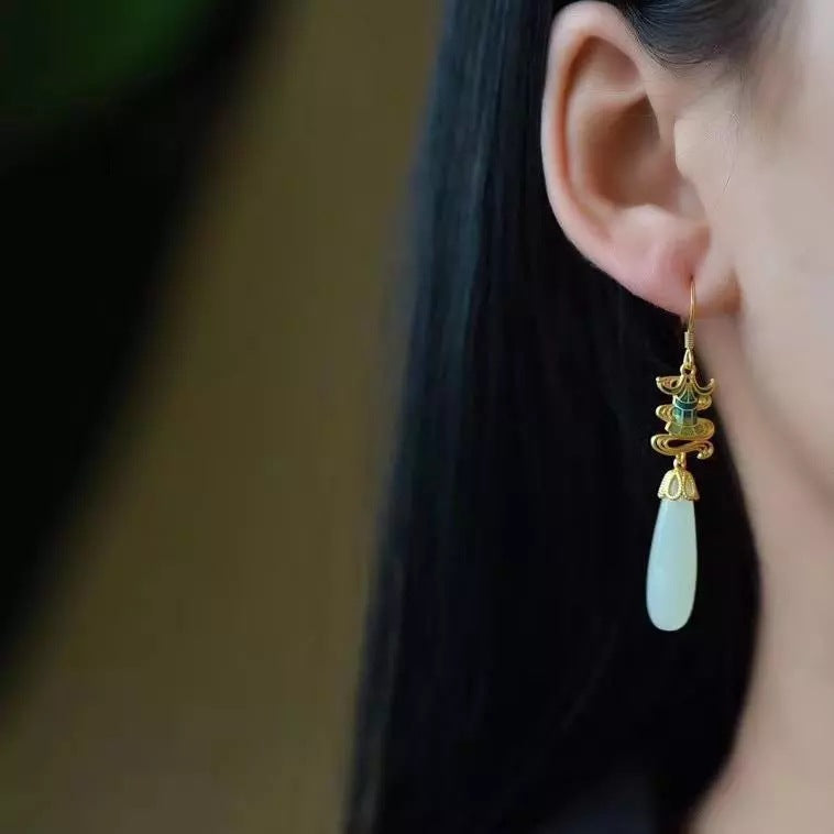 White Jade Water Drop Face Slimming Temperament Earrings Retro Court