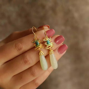 White Jade Water Drop Face Slimming Temperament Earrings Retro Court