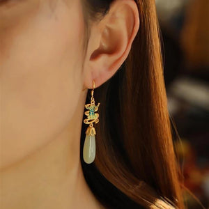 White Jade Water Drop Face Slimming Temperament Earrings Retro Court