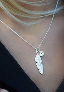 Zinc Alloy European And American Fashion & Trend Ornament Feather Diamond Pendant Necklace