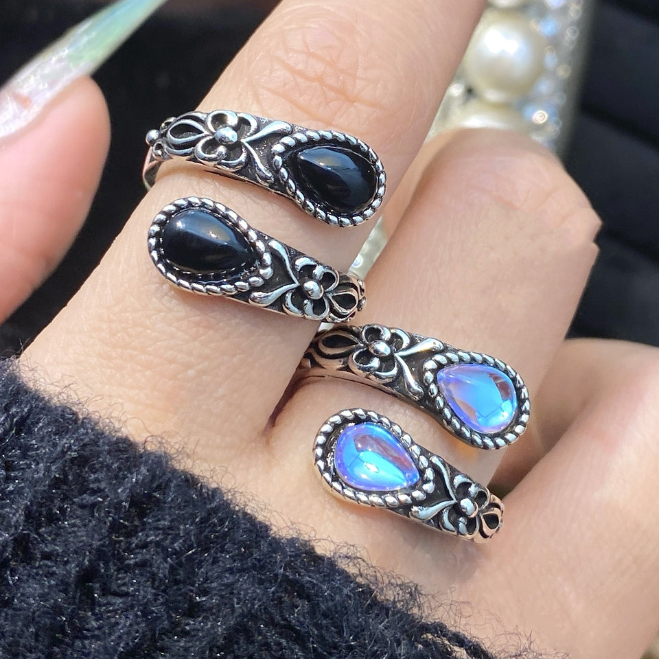 Bohemian Retro Black Agate Spoon Moonstone Ring Female