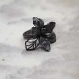 Female Creative Design With Adjustable Iris Ring Opening
