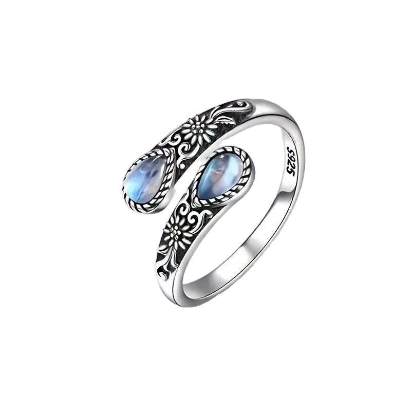 Bohemian Retro Black Agate Spoon Moonstone Ring Female