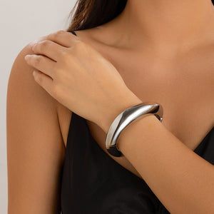 Women's Exaggerated Large Water Drop Metal Glossy Surface Mirror Open-ended Bracelet