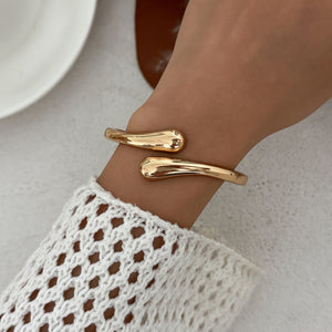 Women's Exaggerated Large Water Drop Metal Glossy Surface Mirror Open-ended Bracelet